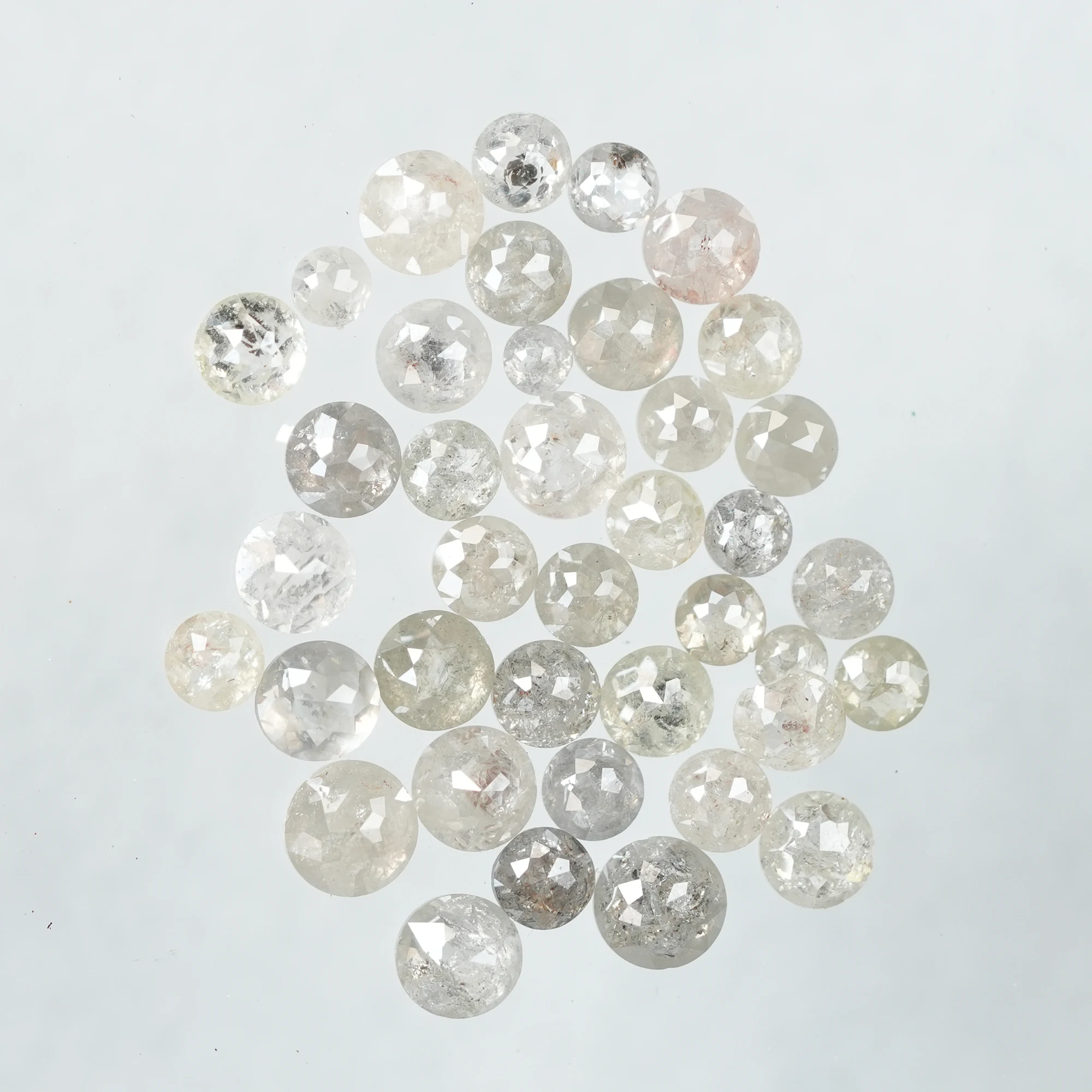 Misty white color round rose cut salt and pepper diamonds