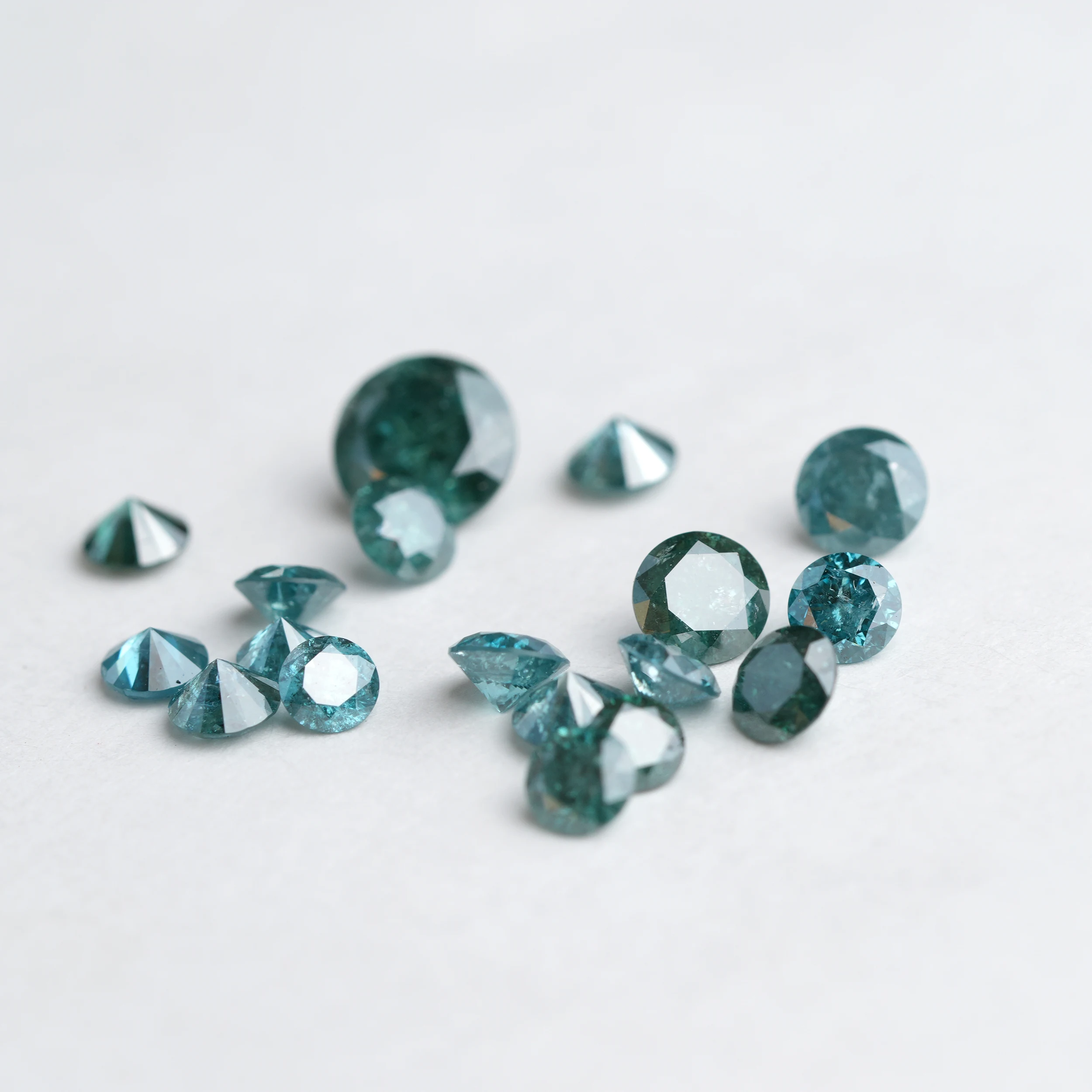 Natural Blue color Round Brilliant cut Diamonds | 2.50 CT Melee Diamonds Lot | 2.5 MM to 3.5 MM - Image 7