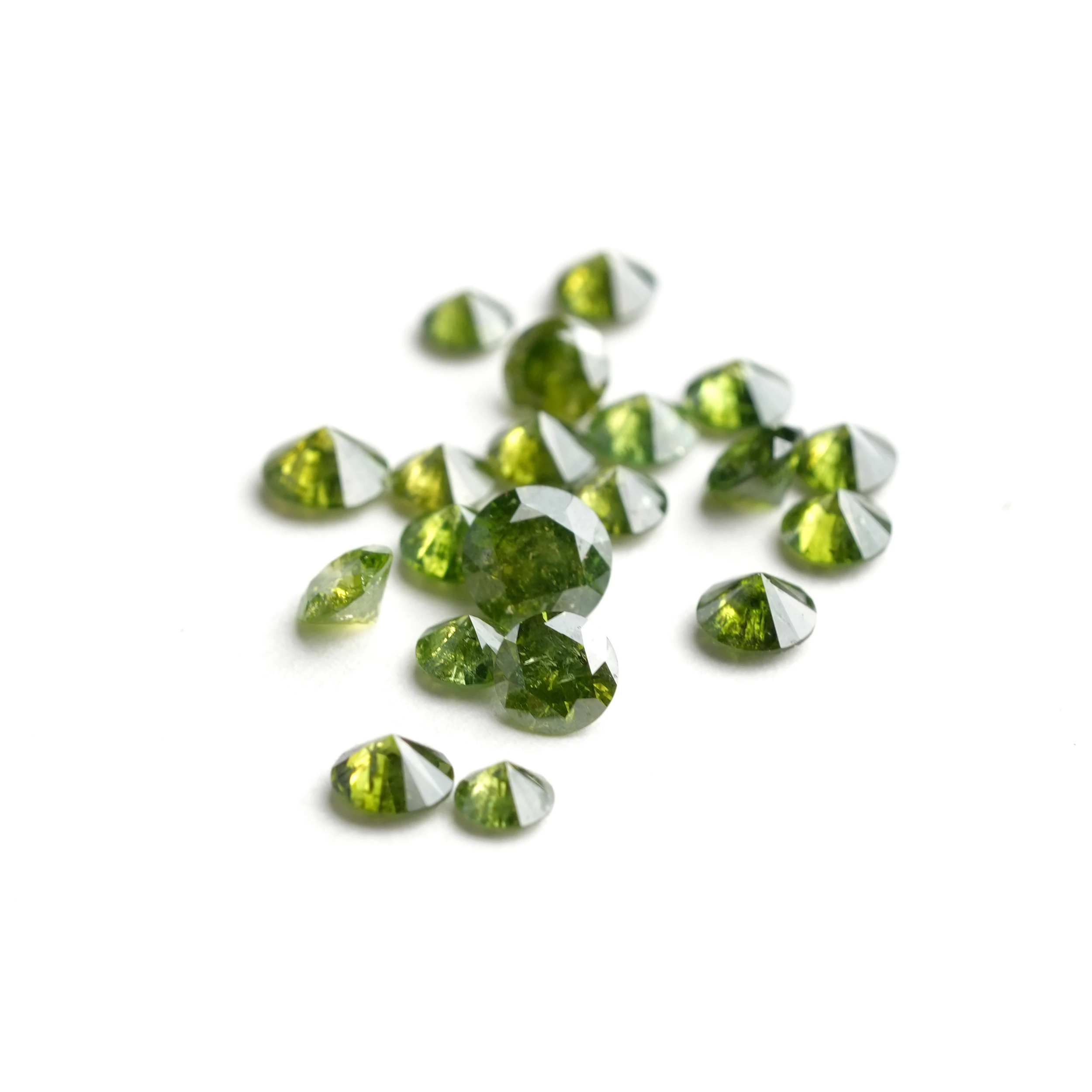 Natural Green Color Round Brilliant cut Diamonds | 2.75 CT Melee Diamonds Lot | 2.5 MM to 4 MM - Image 3